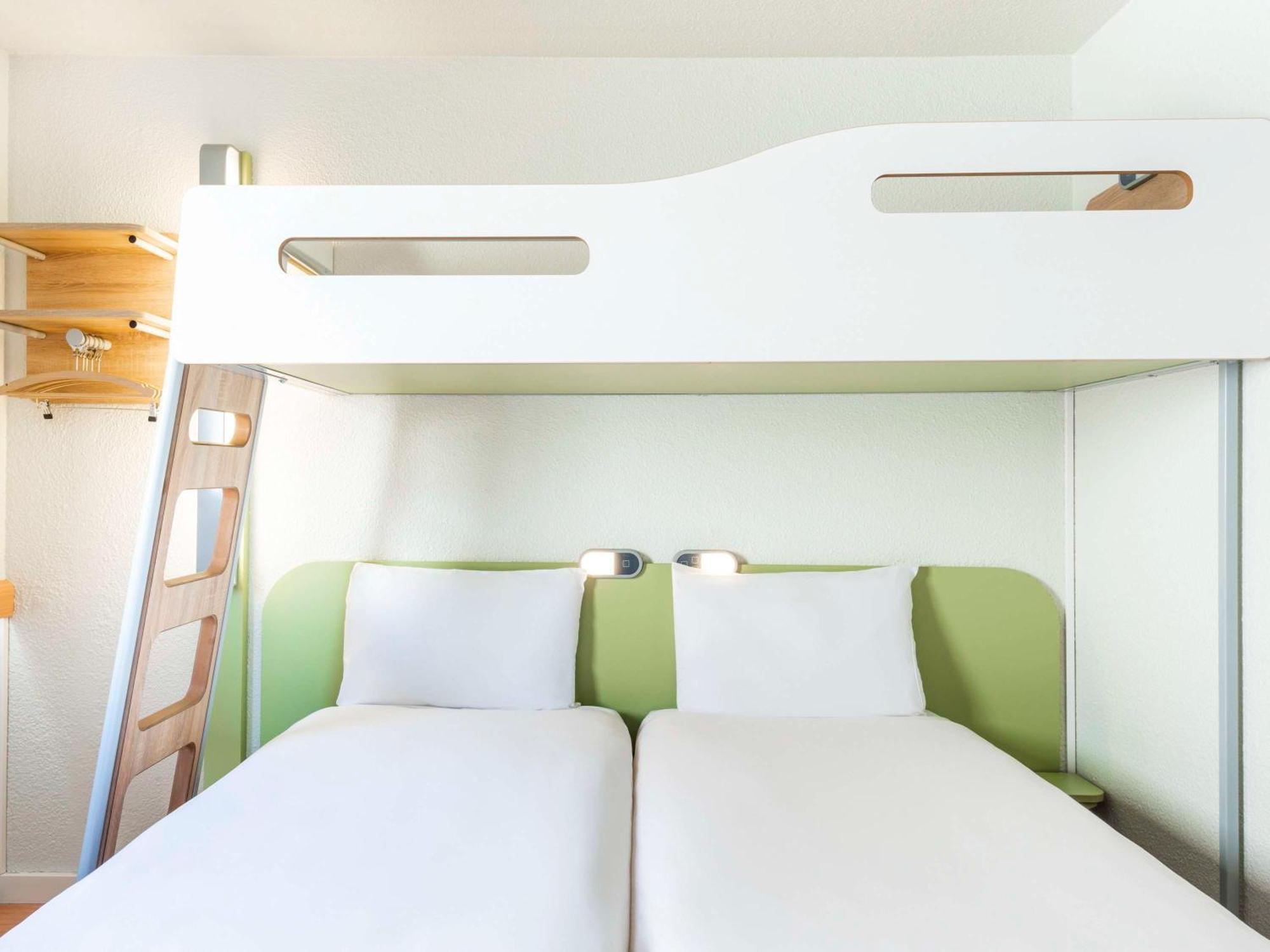 Ibis Budget Paris Porte De Bercy Charenton-le-Pont Esterno foto