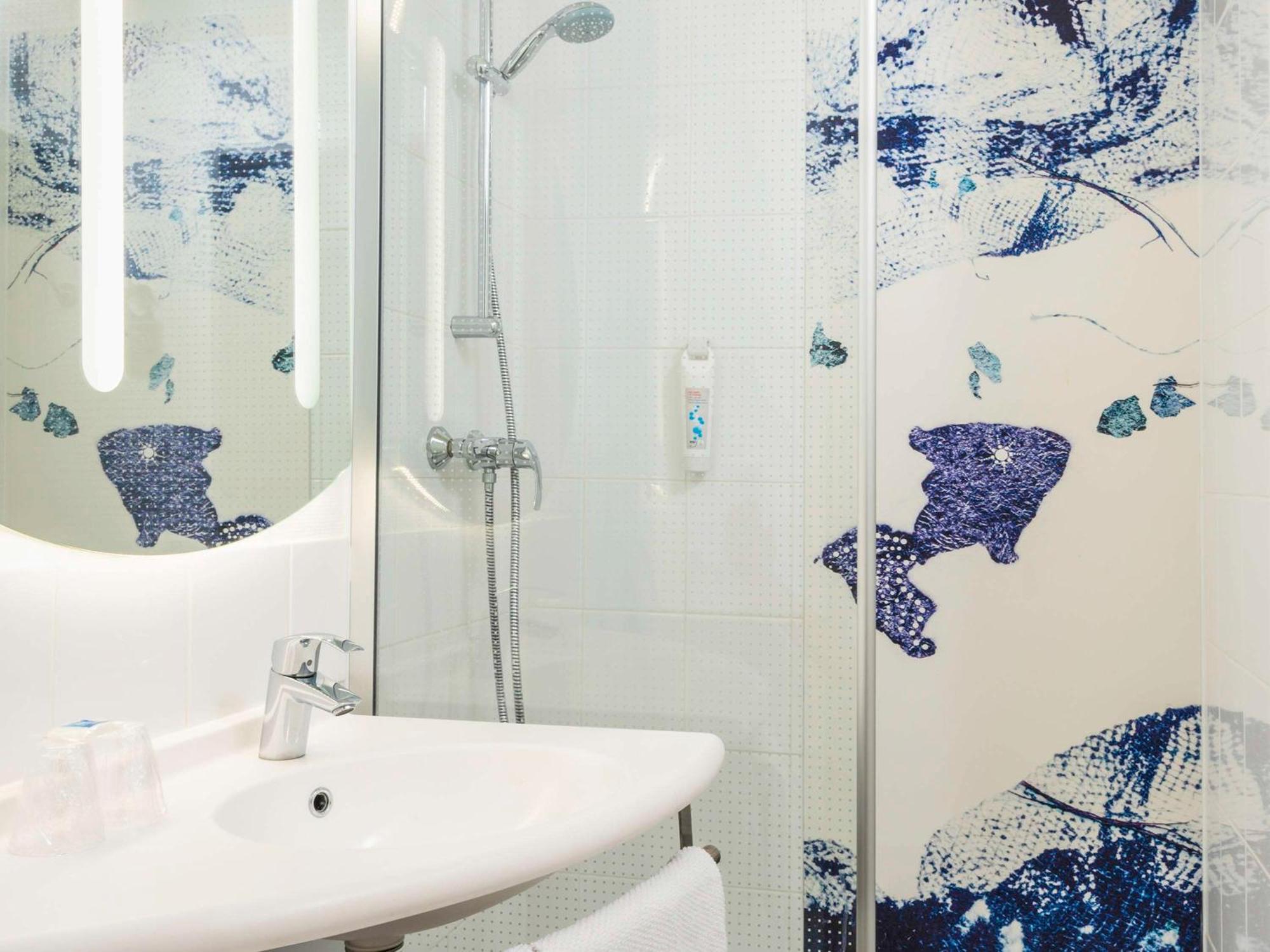 Ibis Budget Paris Porte De Bercy Charenton-le-Pont Esterno foto