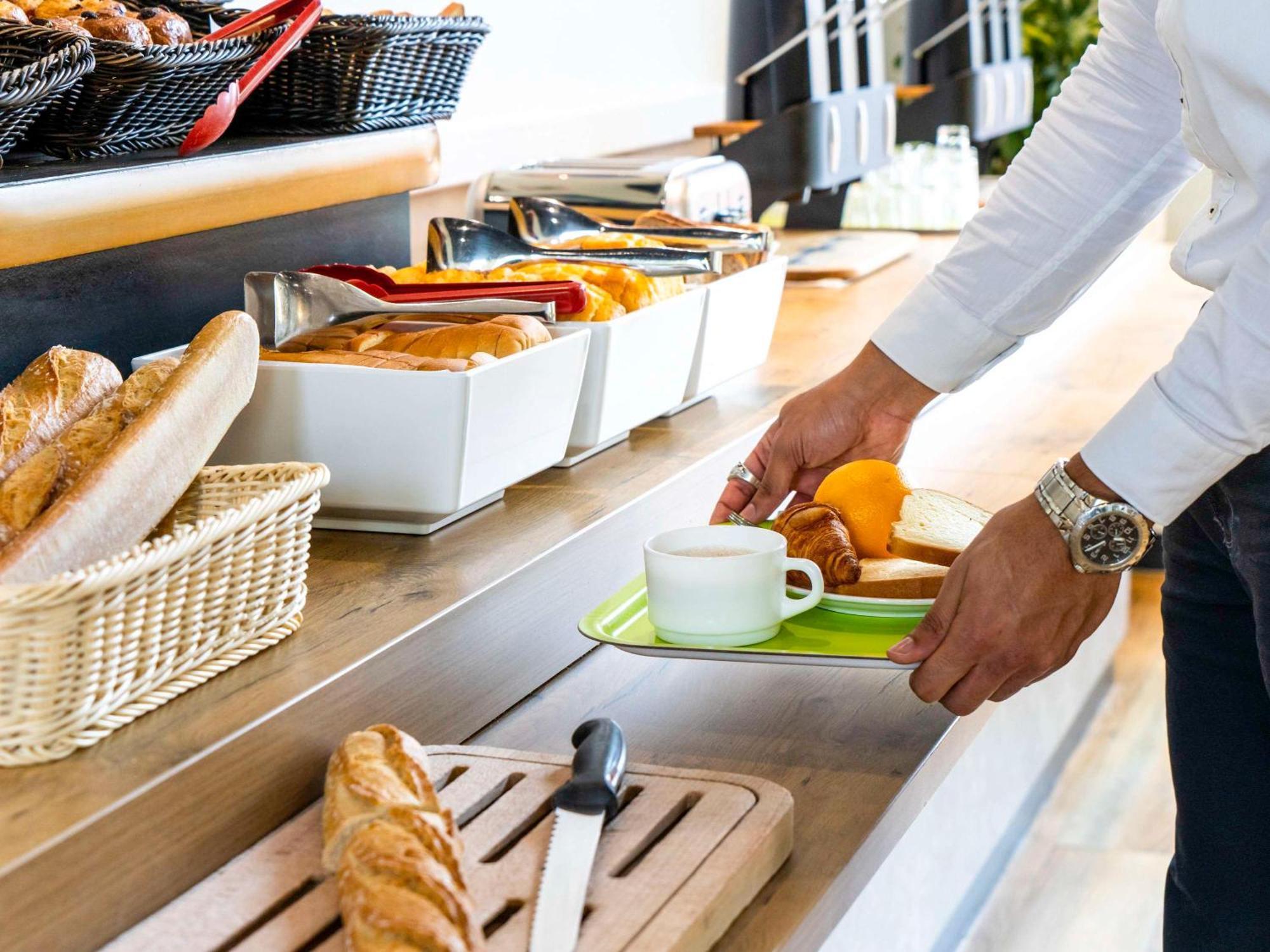 Ibis Budget Paris Porte De Bercy Charenton-le-Pont Esterno foto