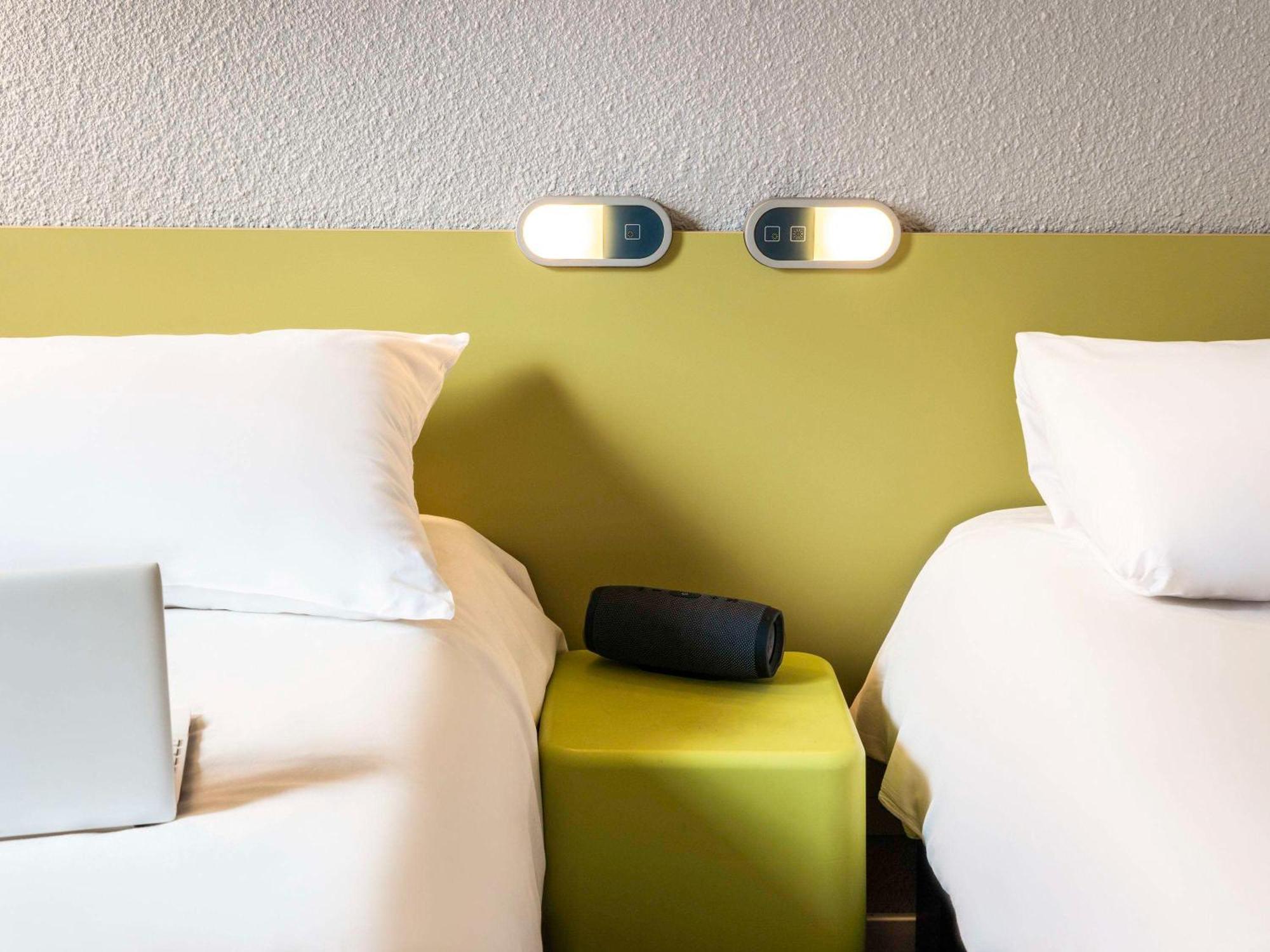 Ibis Budget Paris Porte De Bercy Charenton-le-Pont Esterno foto