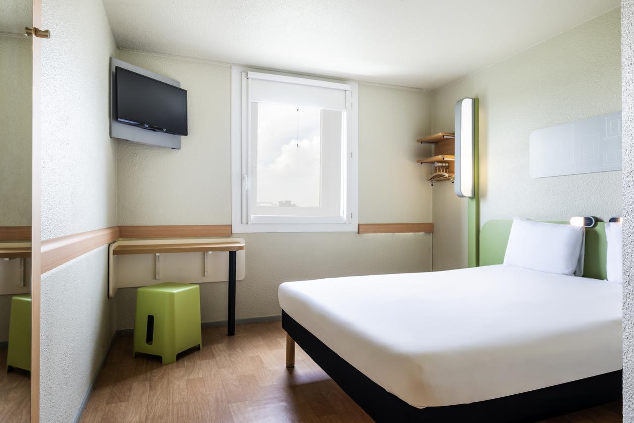 Ibis Budget Paris Porte De Bercy Charenton-le-Pont Esterno foto